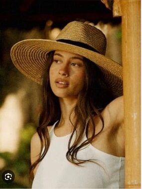 Brixton Joanna “Honey” Straw Hat Medium NWOT